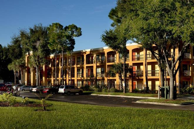 Quality Suites Universal South, Orlando