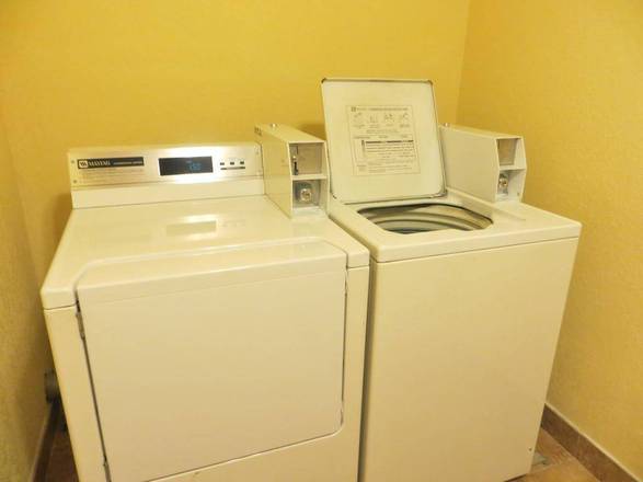 Best Western PLUS Universal Inn, Orlando